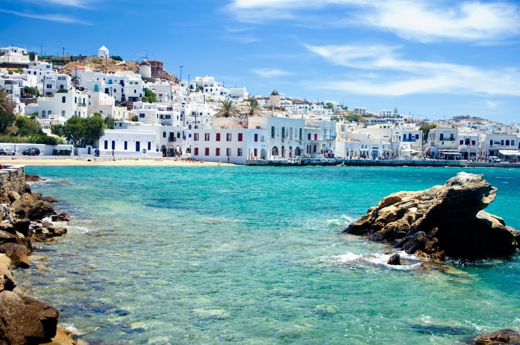 Görögországi nyaralásra induljon innen! Olcsó akciós, last minute nyaralások Görögországban, a görög nyaralás legfontosabb információi és utazási ajánlatai egy helyen. 